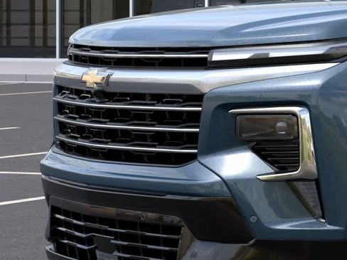 New 2026 Chevrolet Traverse High Country w/ LPO, Floor Liner Package FWD image 13