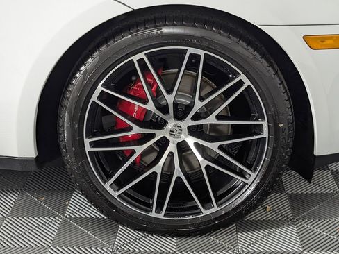 New 2026 Porsche Macan S image 13