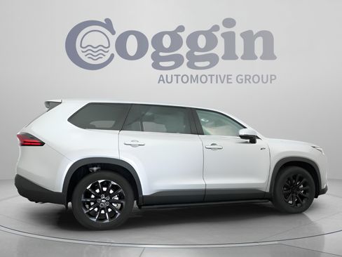 New 2026 Toyota Grand Highlander AWD image 20