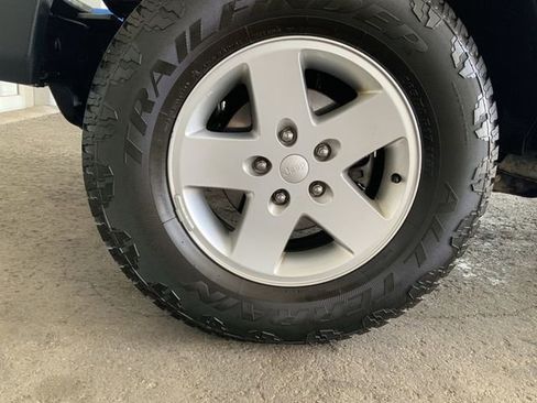 Used 2012 Jeep Wrangler Sport image 10