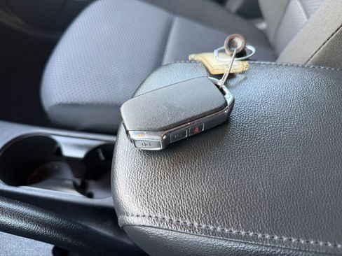 Used 2025 Kia Soul LX w/ LX Technology Package image 21