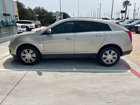 Used 2016 Cadillac SRX Luxury w/ Driver Awareness Package FWD image 5
