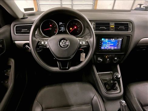 Used 2018 Volkswagen Jetta Wolfsburg Edition FWD image 5