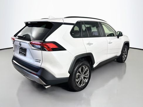 Used 2023 Toyota RAV4 Limited AWD/4WD image 7