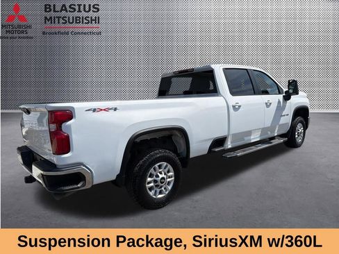 Used 2024 Chevrolet Silverado 2500 LT AWD/4WD image 10