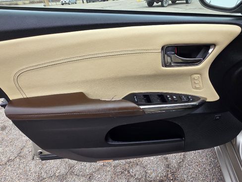 Used 2018 Toyota Avalon Limited image 85