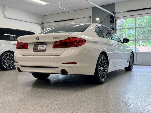 Used 2019 BMW 530i w/ Premium Package RWD image 9