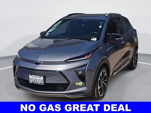 Used 2023 Chevrolet Bolt EUV Premier image 7
