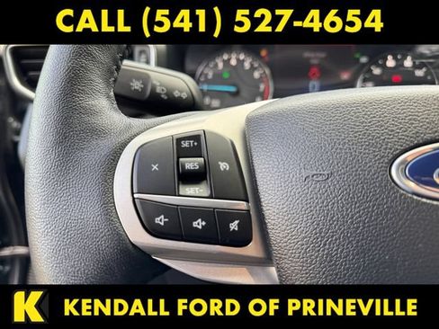 Used 2023 Ford Explorer XLT AWD/4WD image 22