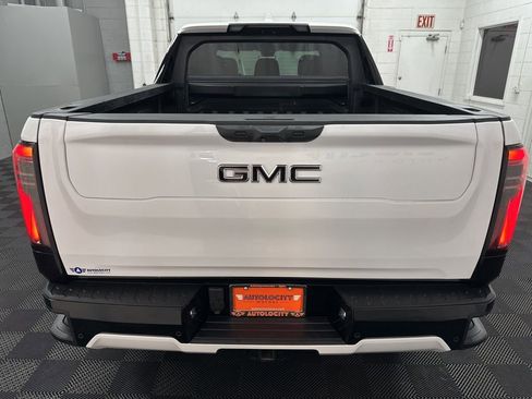 Used 2025 GMC Sierra EV Denali AWD/4WD image 8