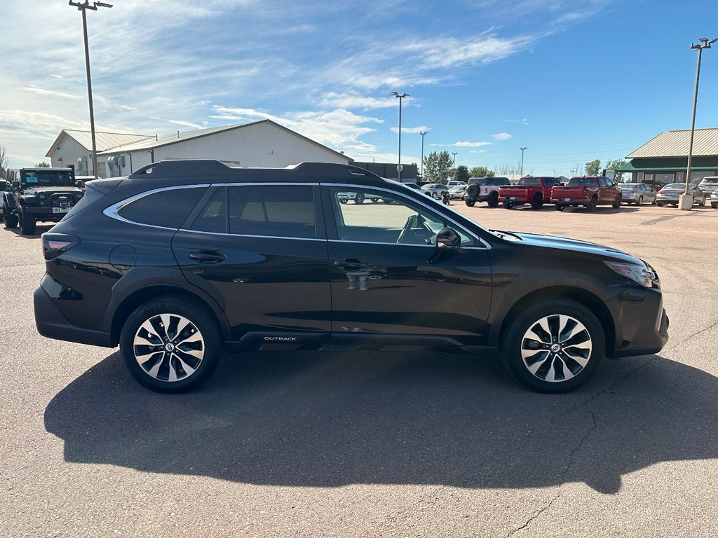Used 2024 Subaru Outback Limited AWD/4WD image 34