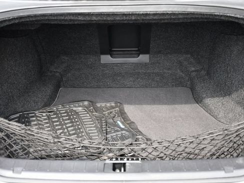Used 2015 INFINITI Q70 3.7 w/ Deluxe Touring Package AWD/4WD image 23