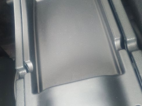 Used 2016 Jeep Cherokee Limited image 30