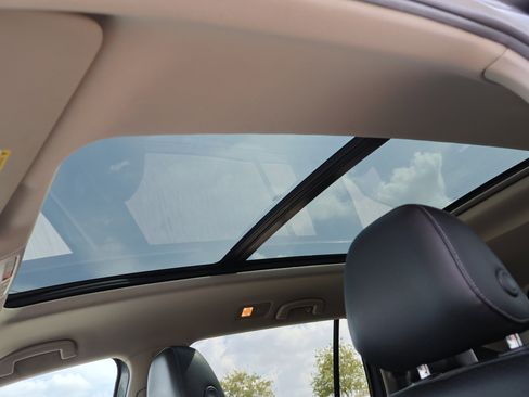 Used 2019 Volkswagen Atlas SEL R-Line image 17