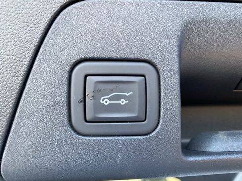 Used 2023 Buick Envision Avenir image 39