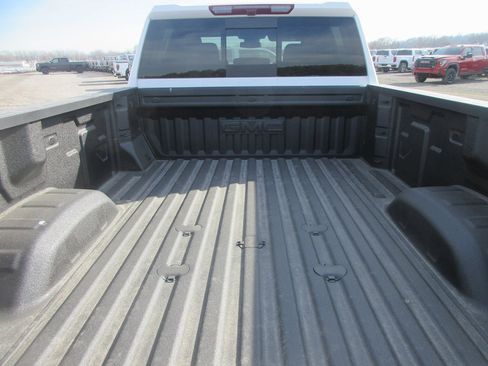 New 2026 GMC Sierra 3500 SLE w/ SLE Value Package image 7