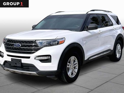 Used 2020 Ford Explorer XLT w/ Equipment Group 202A image 1