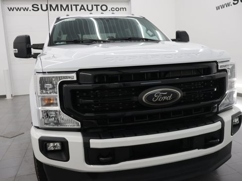 Used 2022 Ford F250 XLT w/ Black Appearance Package AWD/4WD image 20