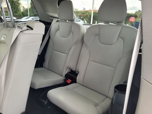 Certified 2023 Volvo XC90 T8 Plus w/ Protection Package Premier image 12