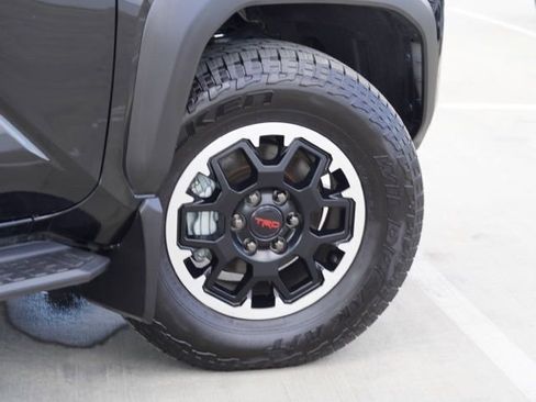 Used 2025 Toyota 4Runner TRD Off-Road Premium image 8