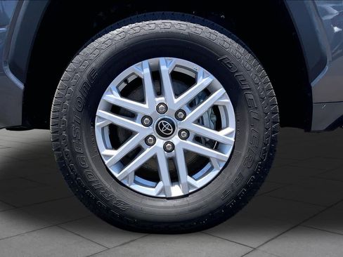 Used 2024 Toyota Tundra SR5 AWD/4WD image 10