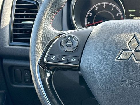 Used 2025 Mitsubishi Outlander Sport AWD image 24
