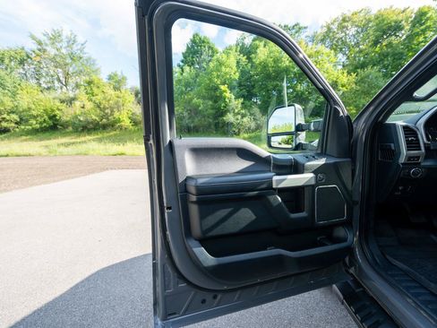Used 2020 Ford F150 Lariat w/ Equipment Group 502A Luxury AWD/4WD image 11