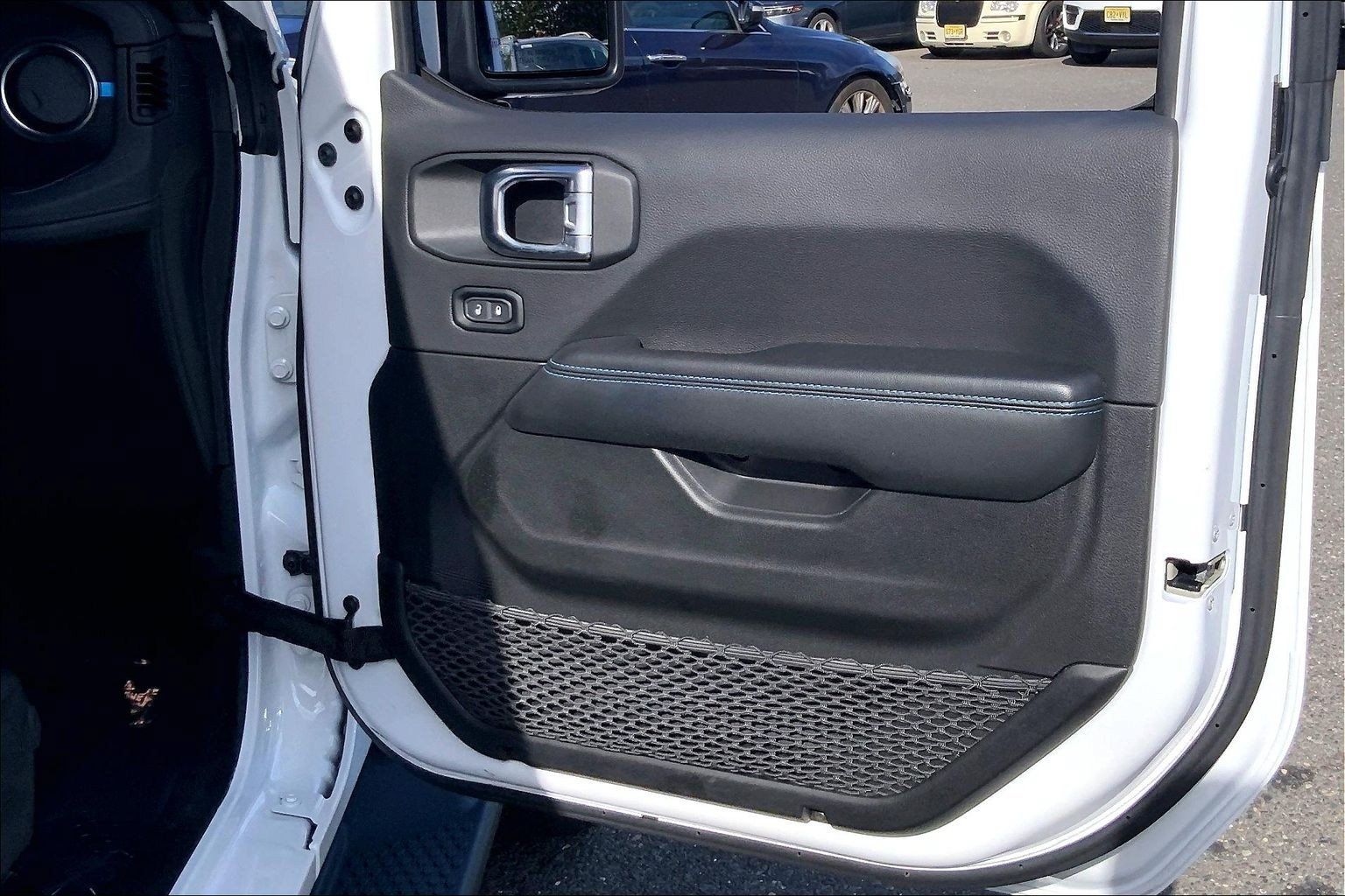 Used 2024 Jeep Wrangler High Altitude AWD/4WD image 22