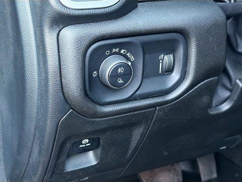 Used 2022 RAM 1500 Big Horn AWD/4WD image 10