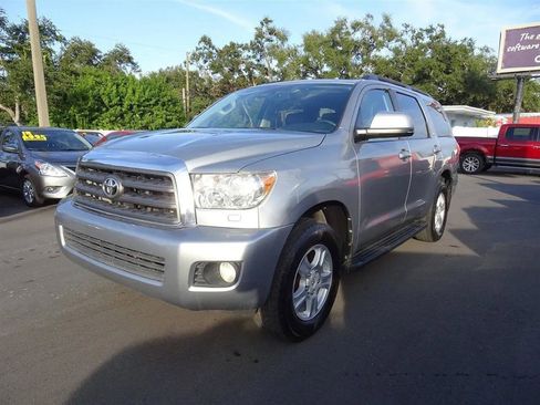 Used 2012 Toyota Sequoia SR5 image 6