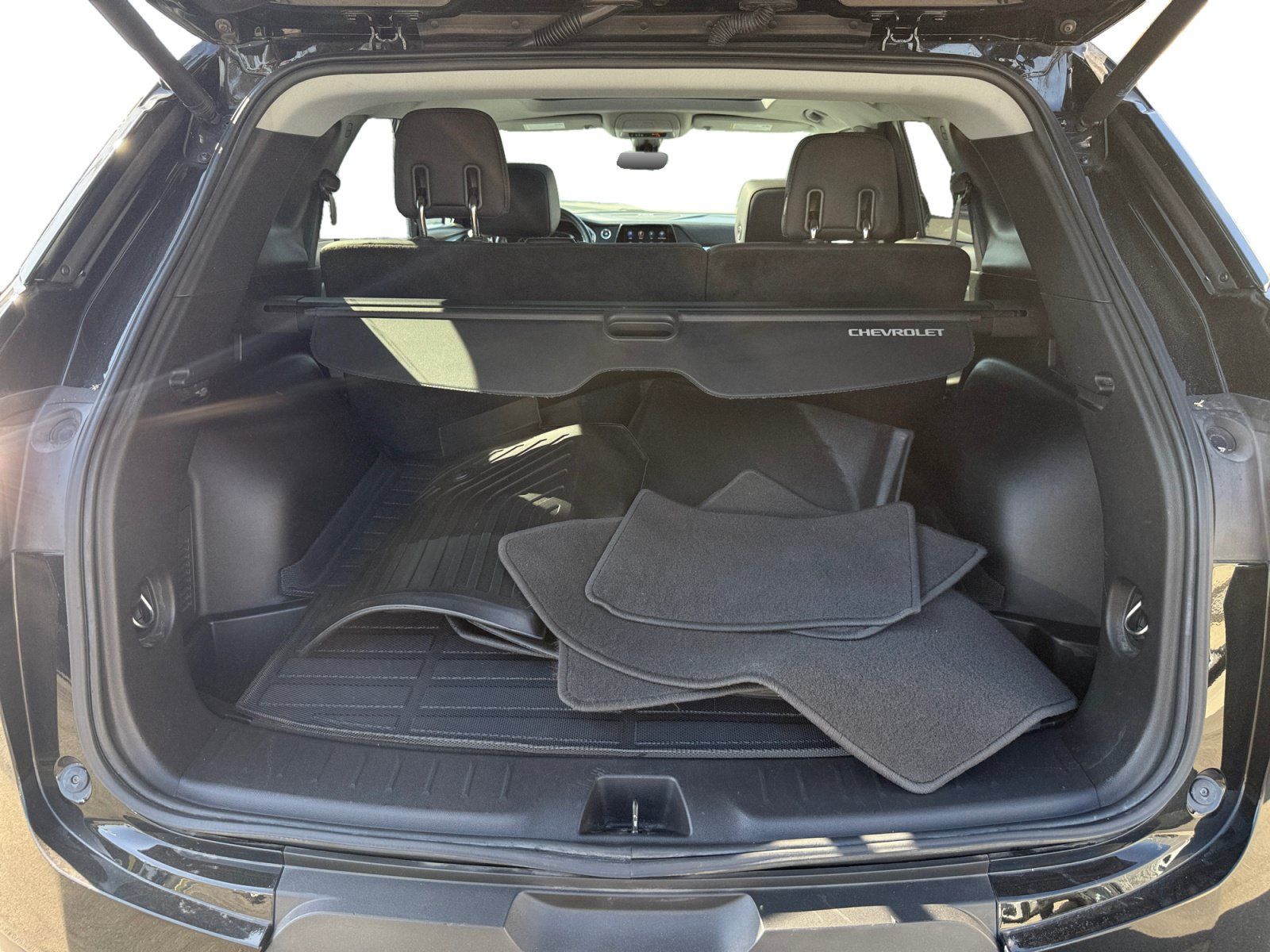 Used 2020 Chevrolet Blazer LT w/ Sound & Technology Package FWD image 17