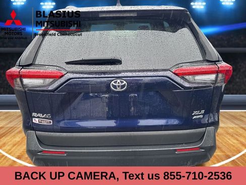 Used 2023 Toyota RAV4 XLE image 5