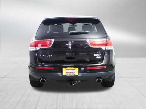 Used 2013 Lincoln MKX AWD image 6