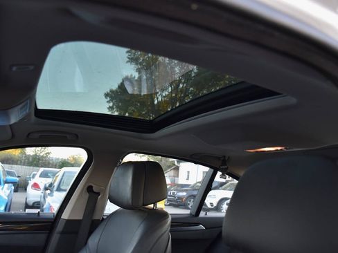 Used 2016 BMW 535i xDrive 535i xDrive AWD 4dr Sedan image 21