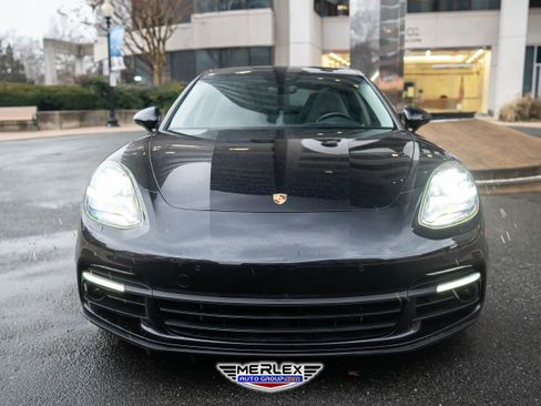 Used 2018 Porsche Panamera 4S w/ Premium Package Plus image 2
