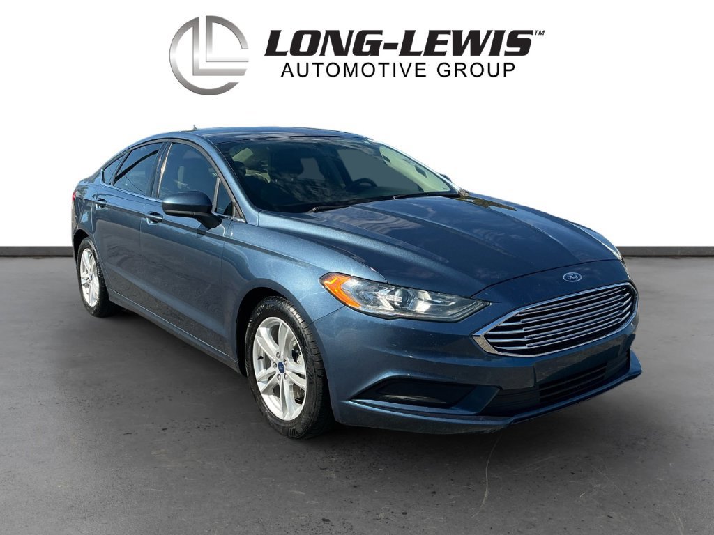 Used 2018 Ford Fusion SE w/ Fusion SE Technology Package FWD image 10