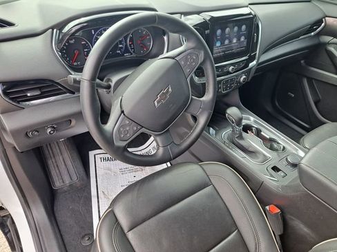 Used 2023 Chevrolet Traverse Premier w/ Redline Edition FWD image 13