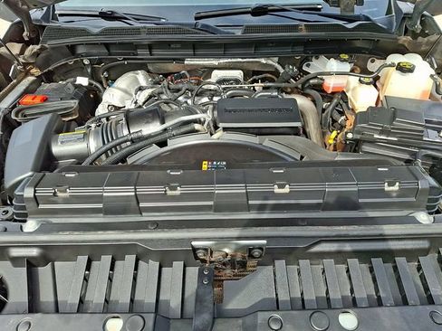 Used 2025 GMC Sierra 2500 AT4X AWD/4WD image 33