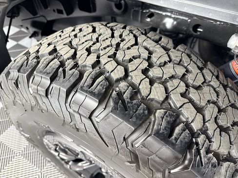 Used 2019 Ford F150 Raptor w/ Equipment Group 802A Luxury AWD/4WD image 33