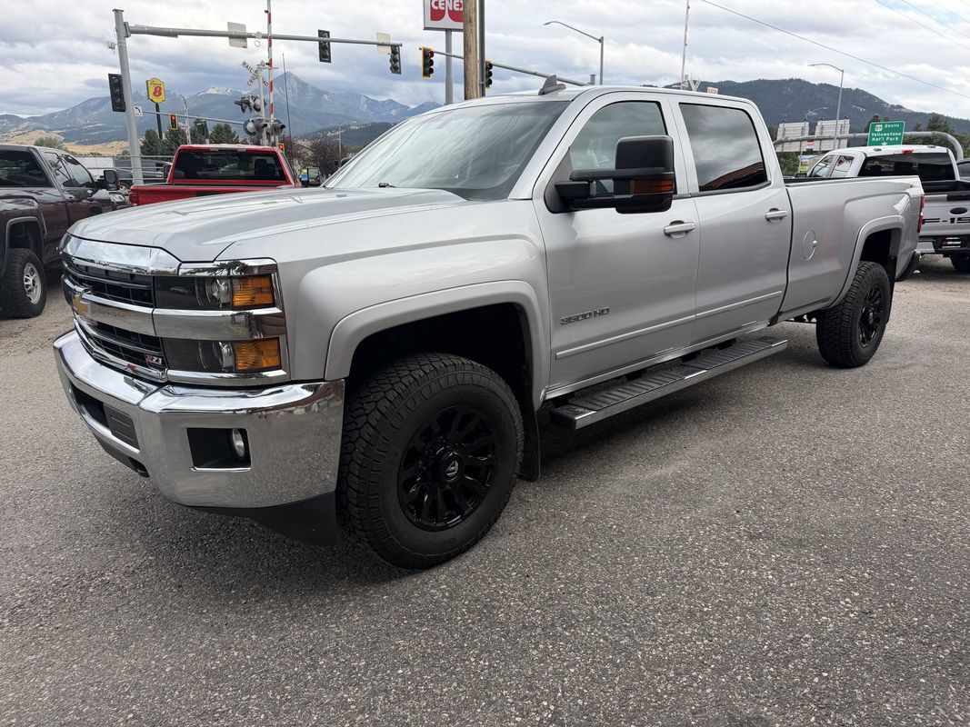 Used 2018 Chevrolet Silverado 3500 LT w/ LT Convenience Package AWD/4WD image 5