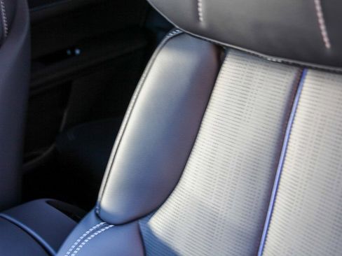 New 2026 Cadillac Lyriq Sport image 25