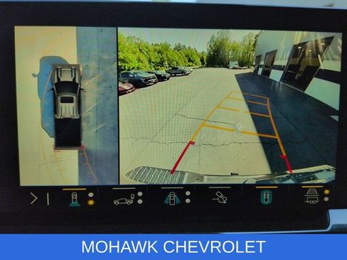 Used 2024 Chevrolet Silverado 2500 ZR2 w/ Technology Package AWD/4WD image 16