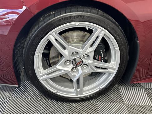 Used 2020 Chevrolet Corvette Stingray Preferred Cpe w/ 2LT Preferred Equipment Group RWD image 12
