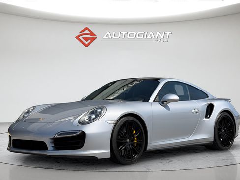 Used 2014 Porsche 911 Turbo AWD/4WD image 5