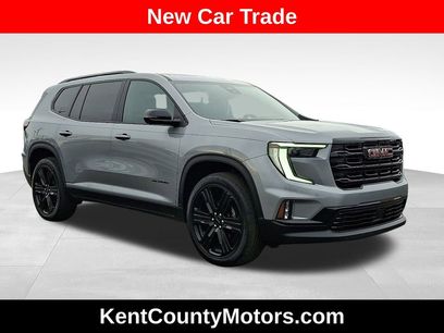 Used 2025 GMC Acadia Elevation w/ Elevation Premium Package