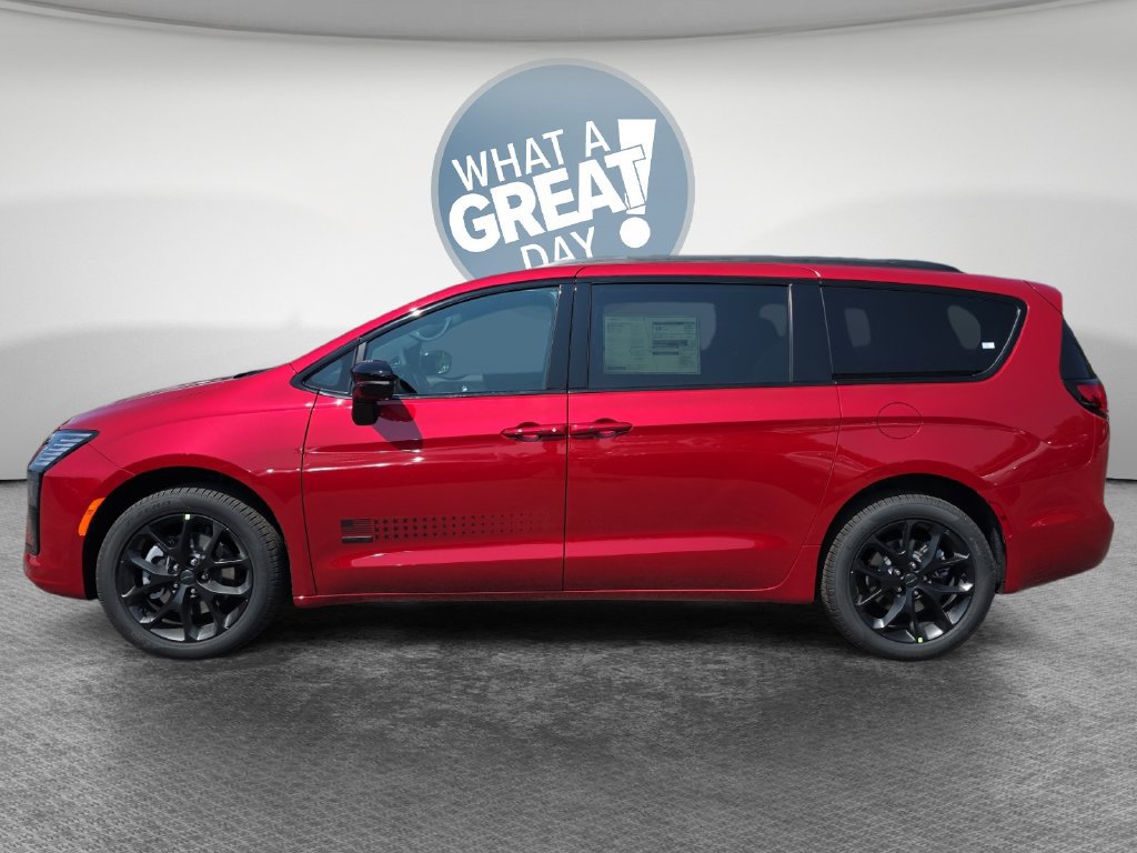 New 2027 Chrysler Pacifica Select AWD/4WD image 7