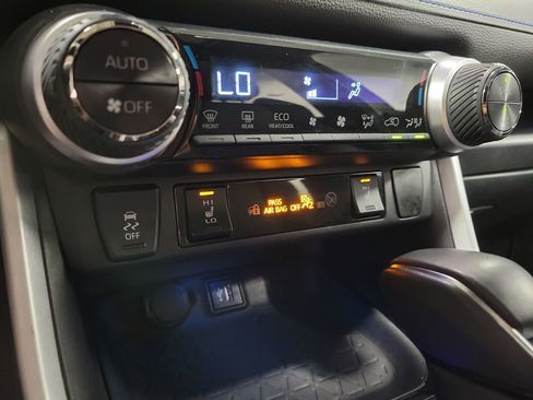 Used 2023 Toyota RAV4 XSE w/ XSE Grade Weather Package AWD/4WD image 16