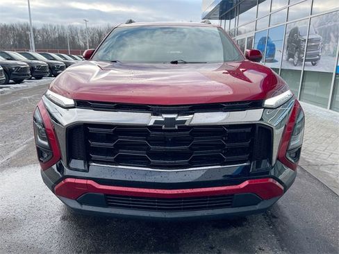 Used 2025 Chevrolet Equinox ACTIV w/ Safety and Technology Package image 31