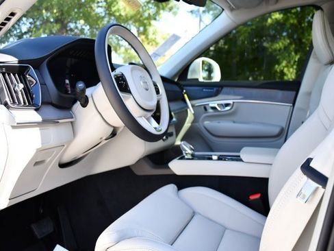 New 2026 Volvo XC90 B6 Ultra image 14