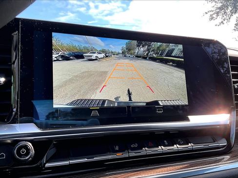 Used 2025 Chevrolet Silverado 2500 LT image 25